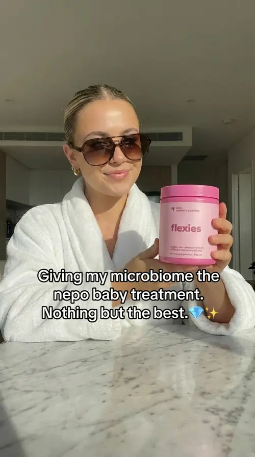 Customer sharing her probiotic gummy experience